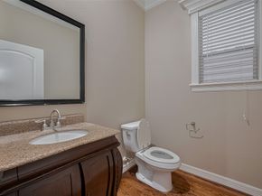 1002 W 22nd Street, Houston TX 77008