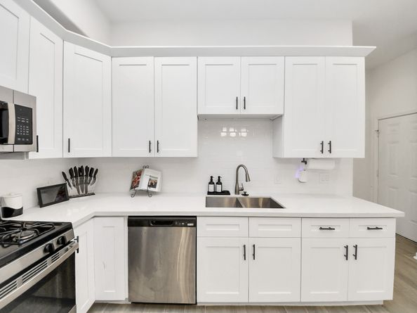 4613 Ireland Street B, Houston TX 77016