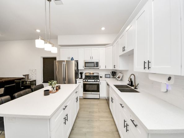 4613 Ireland Street B, Houston TX 77016