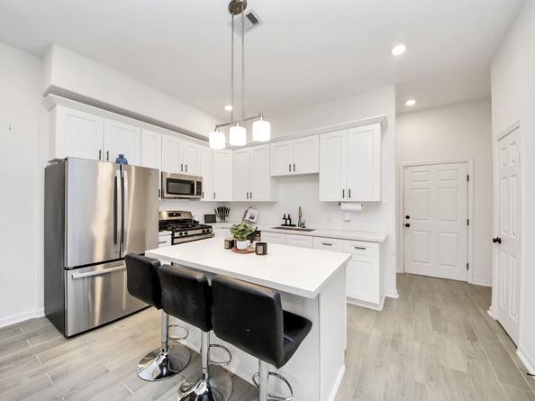 4613 Ireland Street B, Houston TX 77016