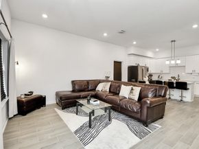 4613 Ireland Street B, Houston TX 77016