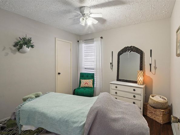 343 Richvale Lane, Houston TX 77598