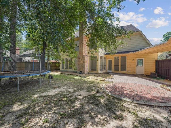 5615 Gladehill Drive, Houston TX 77345