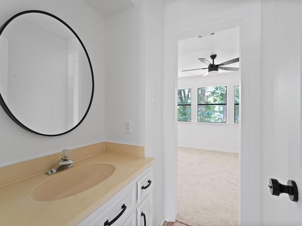 5615 Gladehill Drive, Houston TX 77345