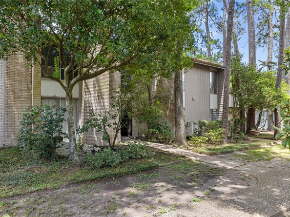 2127 Lake Village Drive, Houston TX 77339