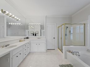 16211 Park Center Drive, Houston TX 77059