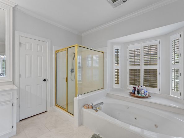 16211 Park Center Drive, Houston TX 77059