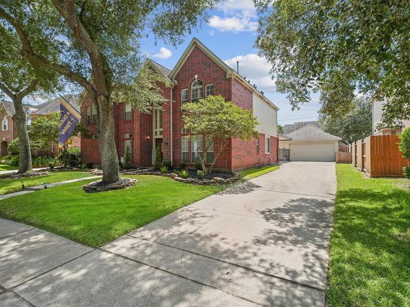 16211 Park Center Drive, Houston TX 77059