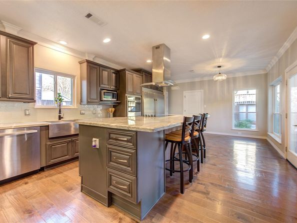 1030 Crossroads Drive, Houston TX 77079
