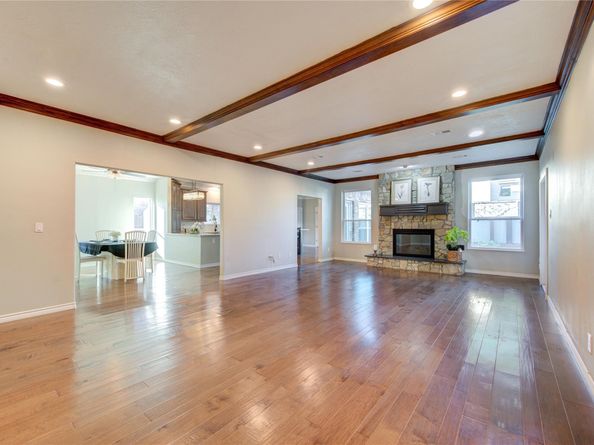 1030 Crossroads Drive, Houston TX 77079