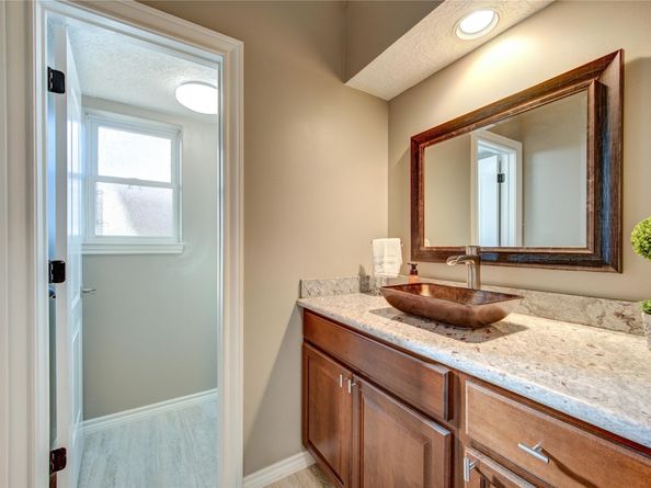 1030 Crossroads Drive, Houston TX 77079