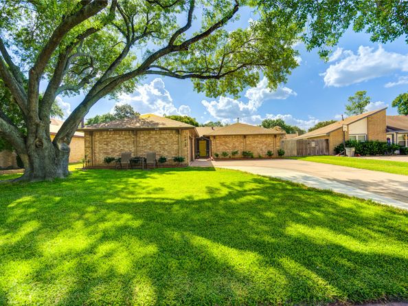 7918 Tamayo Drive, Houston TX 77083