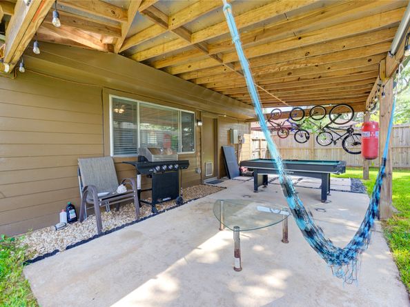 7918 Tamayo Drive, Houston TX 77083