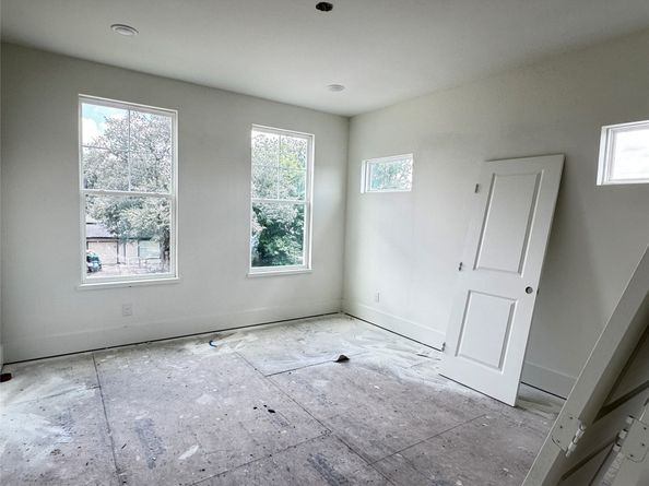 8521 Friendship Road, Houston TX 77080
