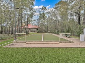 71 E Victory Lake Drive, Conroe TX 77384