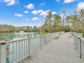 71 E Victory Lake Drive, Conroe TX 77384