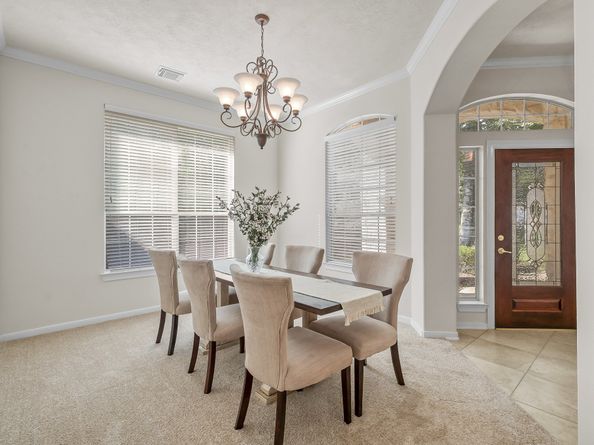 71 E Victory Lake Drive, Conroe TX 77384