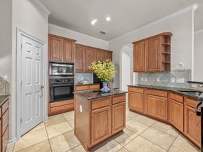 71 E Victory Lake Drive, Conroe TX 77384
