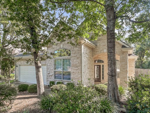 71 E Victory Lake Drive, Conroe TX 77384