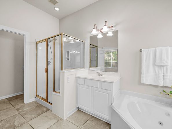 71 E Victory Lake Drive, Conroe TX 77384