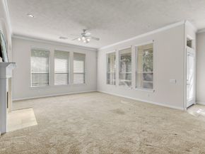 71 E Victory Lake Drive, Conroe TX 77384