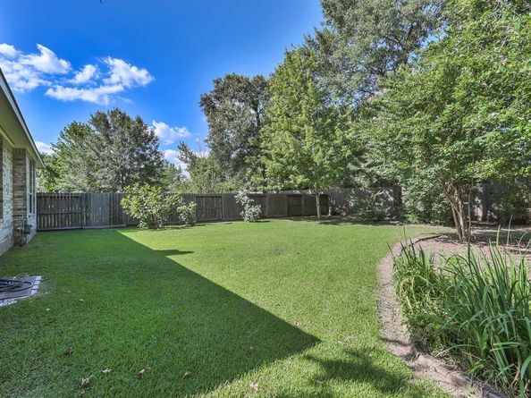 71 E Victory Lake Drive, Conroe TX 77384