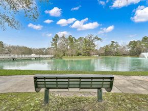 71 E Victory Lake Drive, Conroe TX 77384