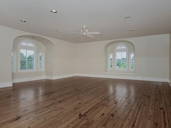 30 East Bay Boulevard, The Woodlands TX 77380