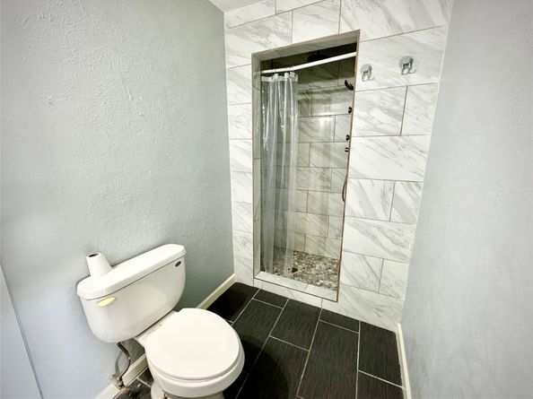 8918 Bissonnet Street 402, Houston TX 77074