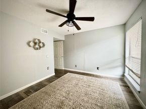 8918 Bissonnet Street 402, Houston TX 77074