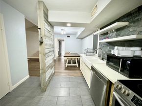 8918 Bissonnet Street 402, Houston TX 77074