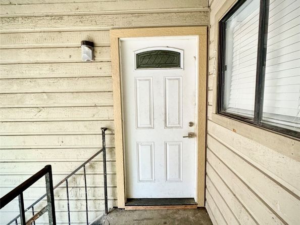 8918 Bissonnet Street 402, Houston TX 77074