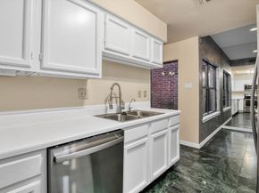7447 Cambridge Street 47, Houston TX 77054