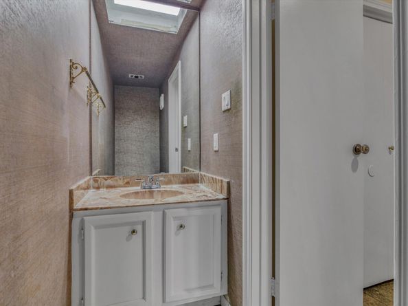 7447 Cambridge Street 47, Houston TX 77054
