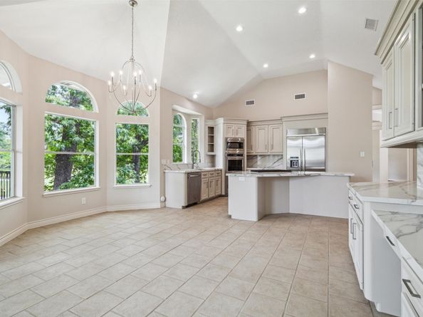 11 Twin Greens Court, Houston TX 77339