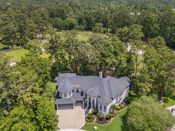 11 Twin Greens Court, Houston TX 77339