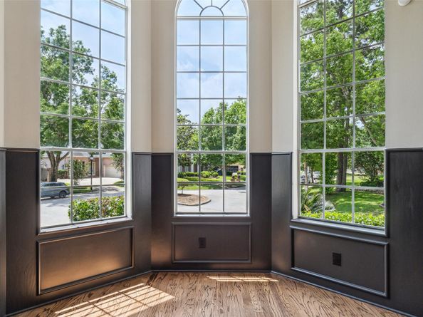 11 Twin Greens Court, Houston TX 77339