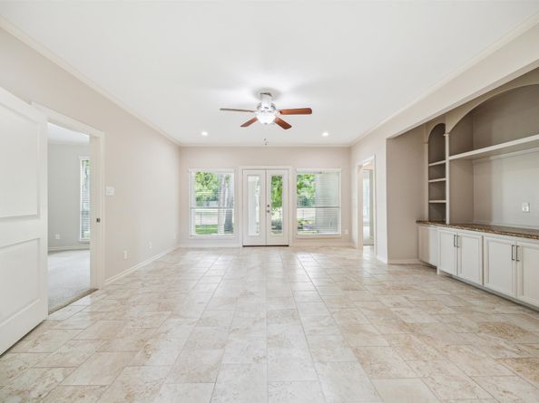 11 Twin Greens Court, Houston TX 77339