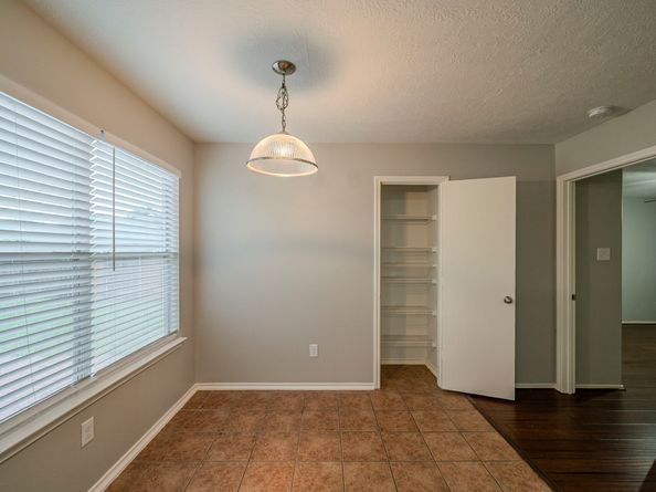 1402 Rising Springs Lane, Houston TX 77073
