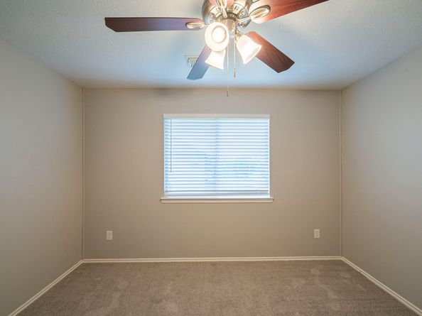 1402 Rising Springs Lane, Houston TX 77073