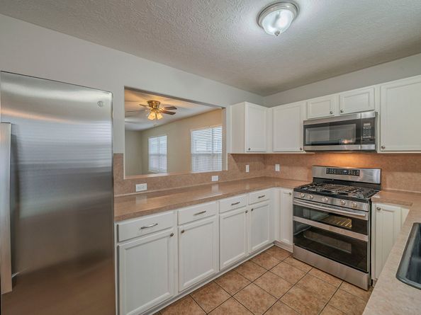 1402 Rising Springs Lane, Houston TX 77073