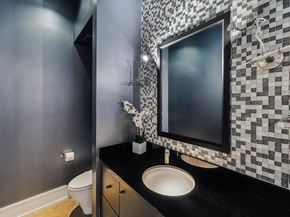 2107 Wroxton Road, Houston TX 77005