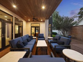 2107 Wroxton Road, Houston TX 77005