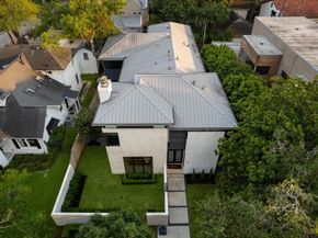 2107 Wroxton Road, Houston TX 77005