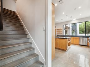 2107 Wroxton Road, Houston TX 77005
