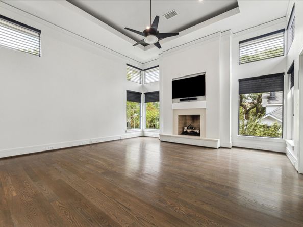 2107 Wroxton Road, Houston TX 77005