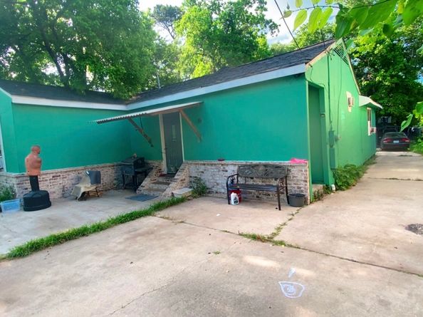 8145 Homewood Lane, Houston TX 77028