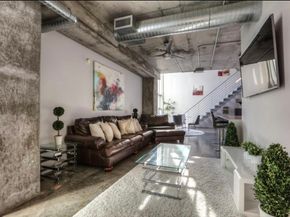 2000 Bagby ST 7423, Houston TX 77002