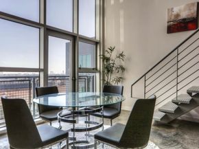 2000 Bagby ST 7423, Houston TX 77002