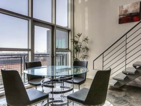 2000 Bagby ST 7423, Houston TX 77002